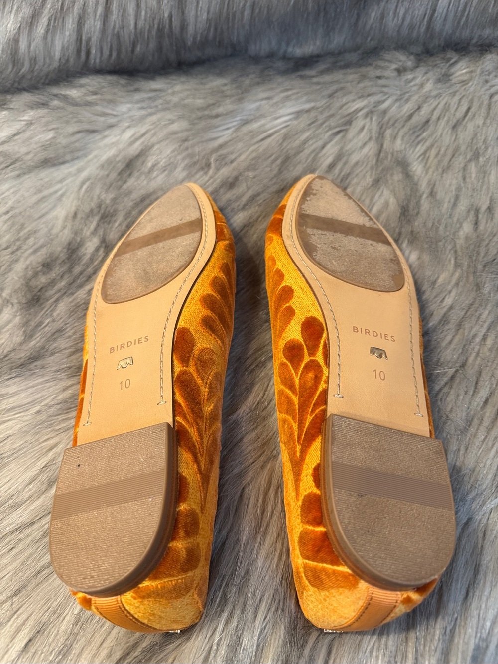 PRICE FIRM Birdies Velvet Pointed-Toe Flats in Mustard/Golden Orange Size 10 - Picture 9 of 10